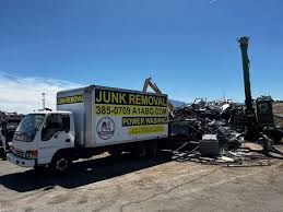 Best Garage Cleanout  in Perry, KS